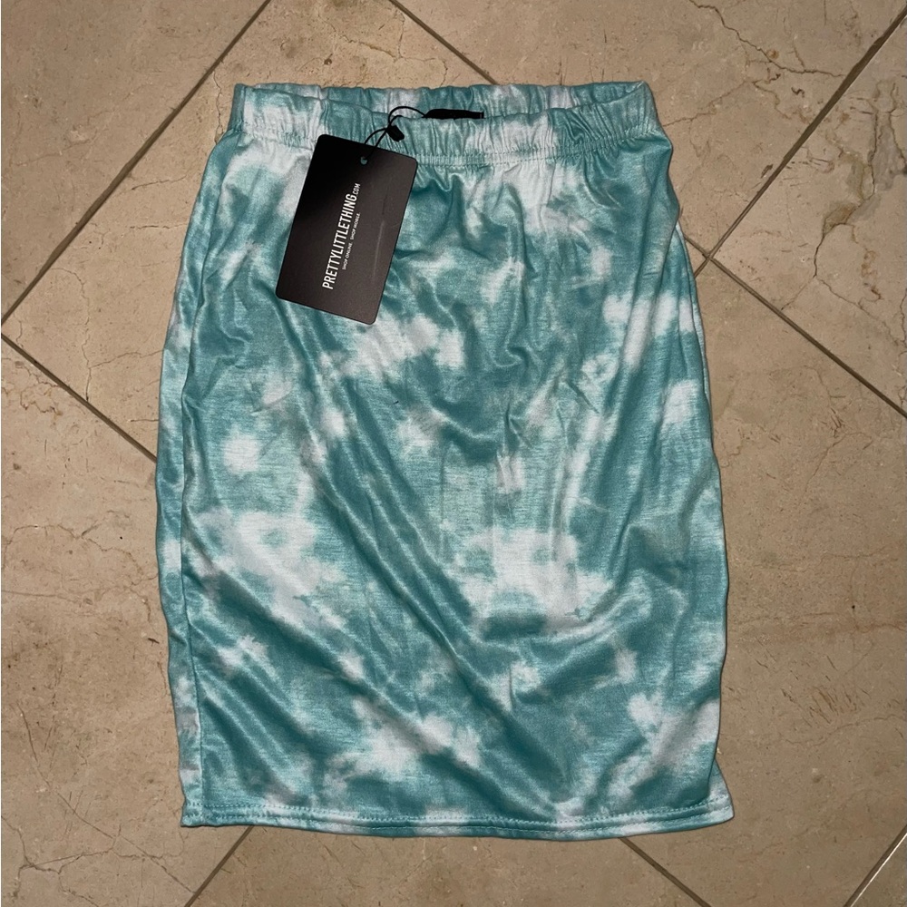 NWT sky blue PrettyLittleThing skirt